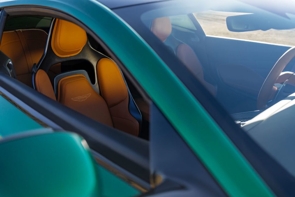 New Aston Martin DB12 | Fanaticar Magazin