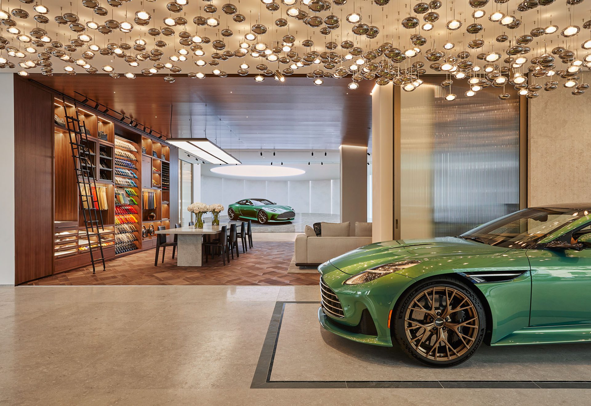 Aston Martin Q New York | Fanaticar Magazin