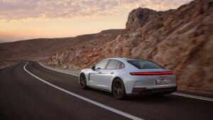 2024 Porsche Panamera 4S E-Hybrid | Fanaticar Magazin