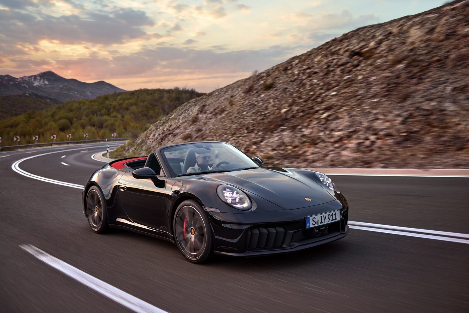 Porsche 911 Facelift (992.2): Und die Konkurrenz zittert | Fanaticar ...