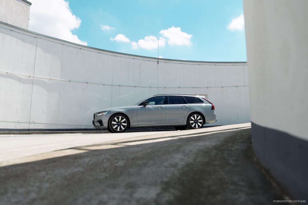 2024 Volvo V90 Recharge T8 AWD | MarioRoman Pictures / Fanaticar Magazin