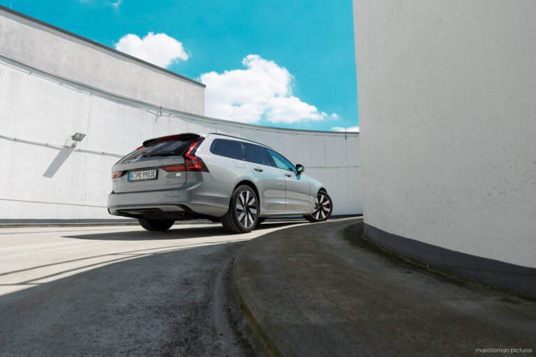 2024 Volvo V90 Recharge T8 AWD | MarioRoman Pictures / Fanaticar Magazin