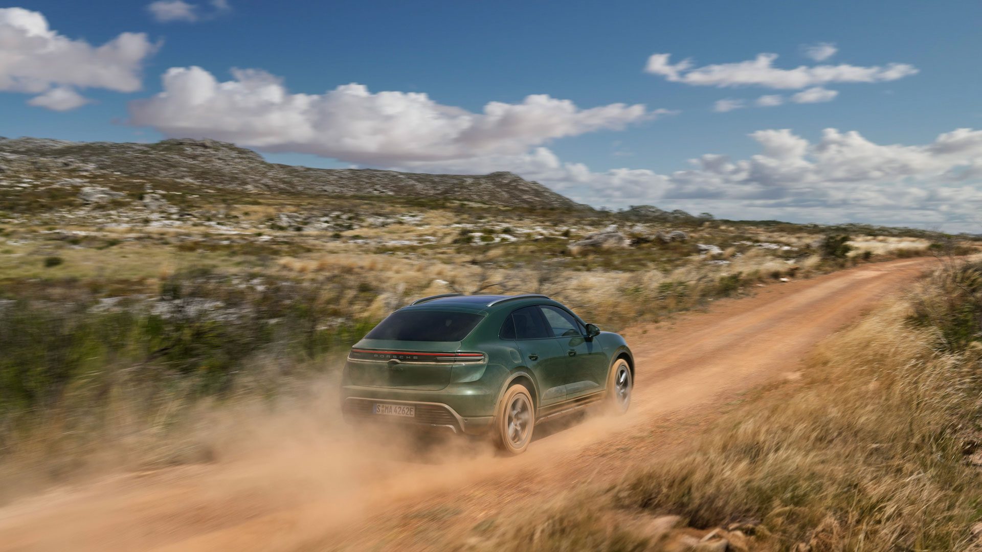 Porsche Macan 4S Electric.