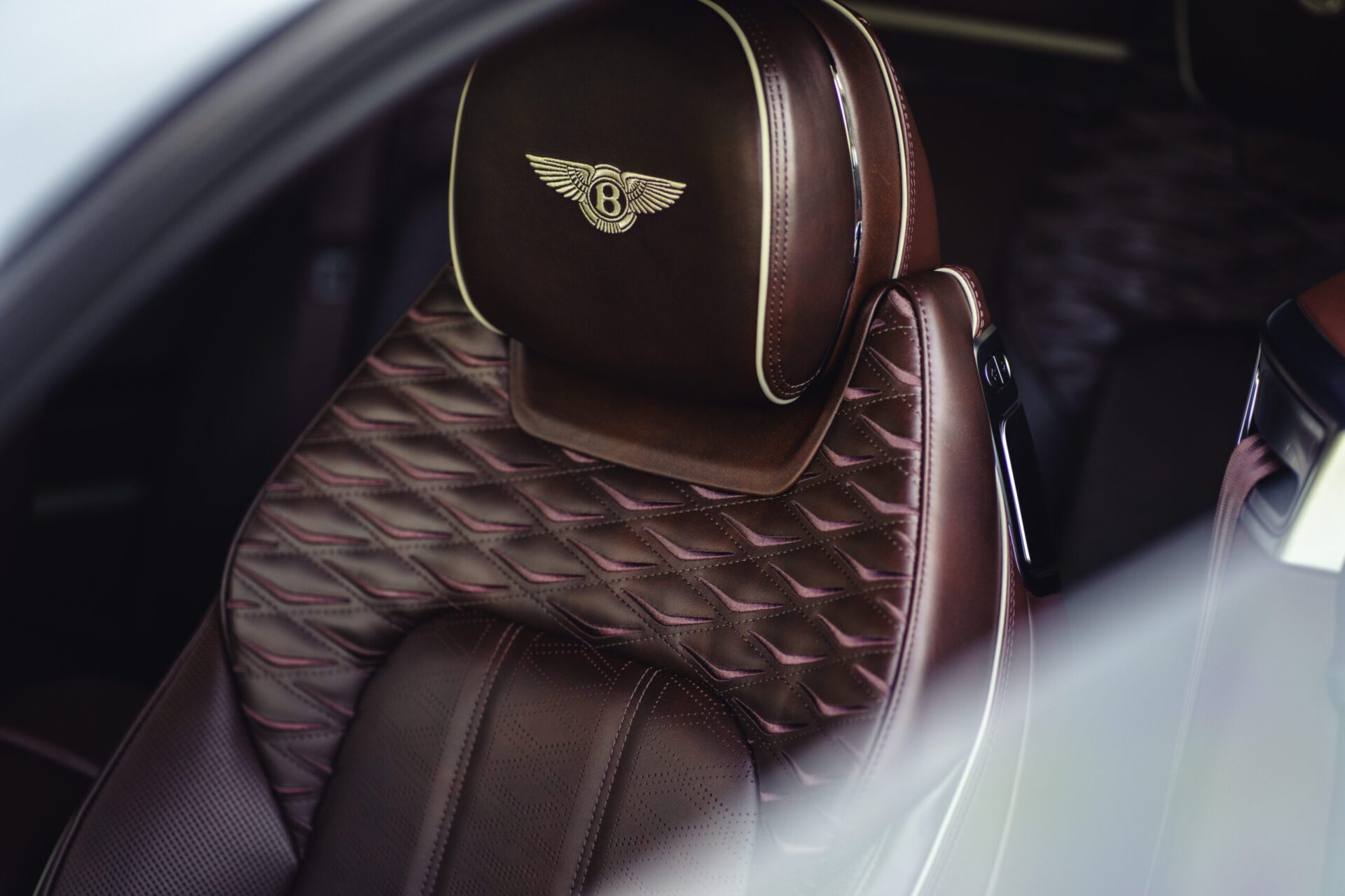 Bentley Heritage Leather | Fanaticar Magazin