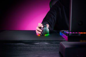 Razer Pro Click V2 Vertical Edition | Fanaticar Magazin