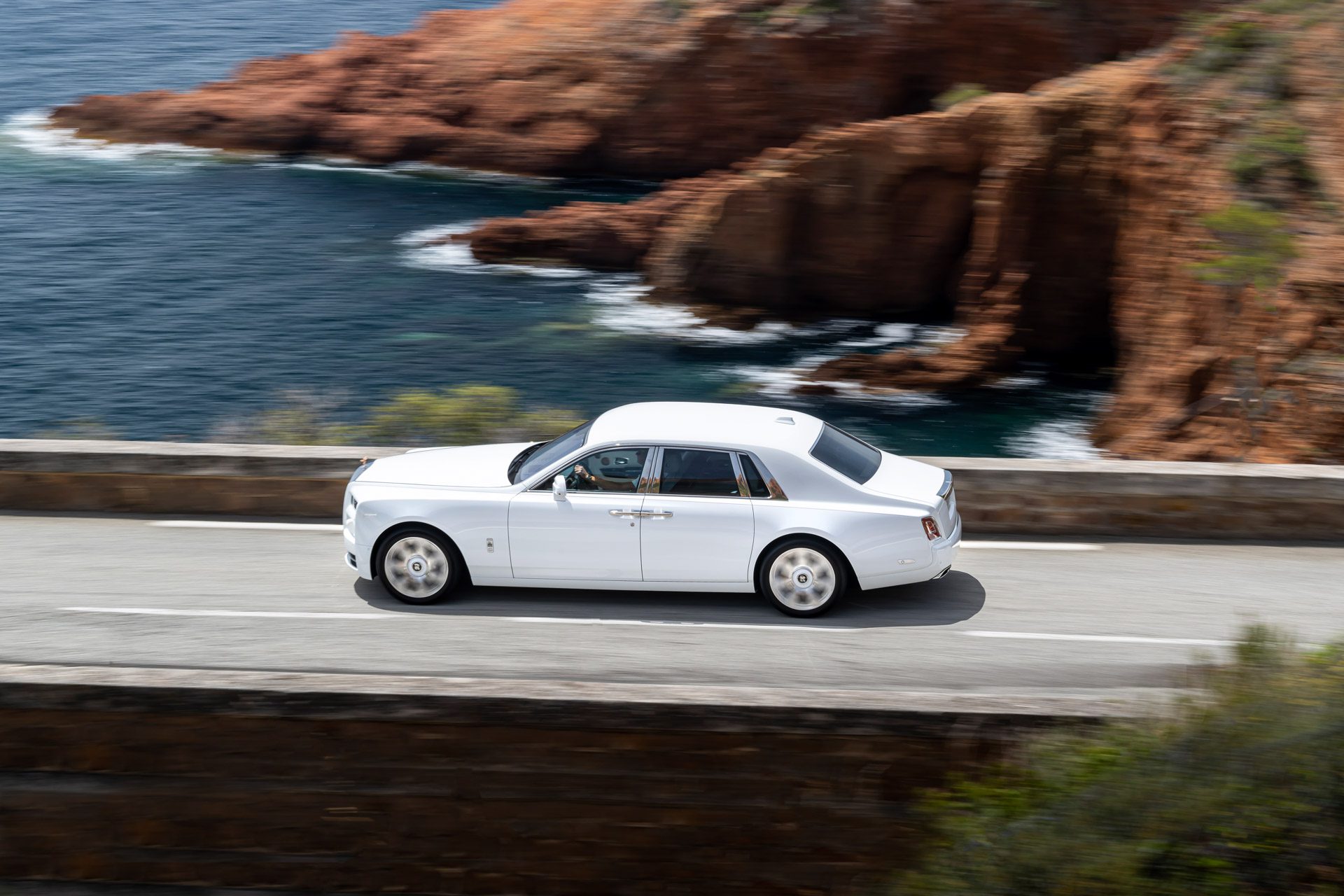 Rolls-Royce verzaubert Saint-Tropez: Exklusive Erlebnisse für anspruchsvolle Kunden