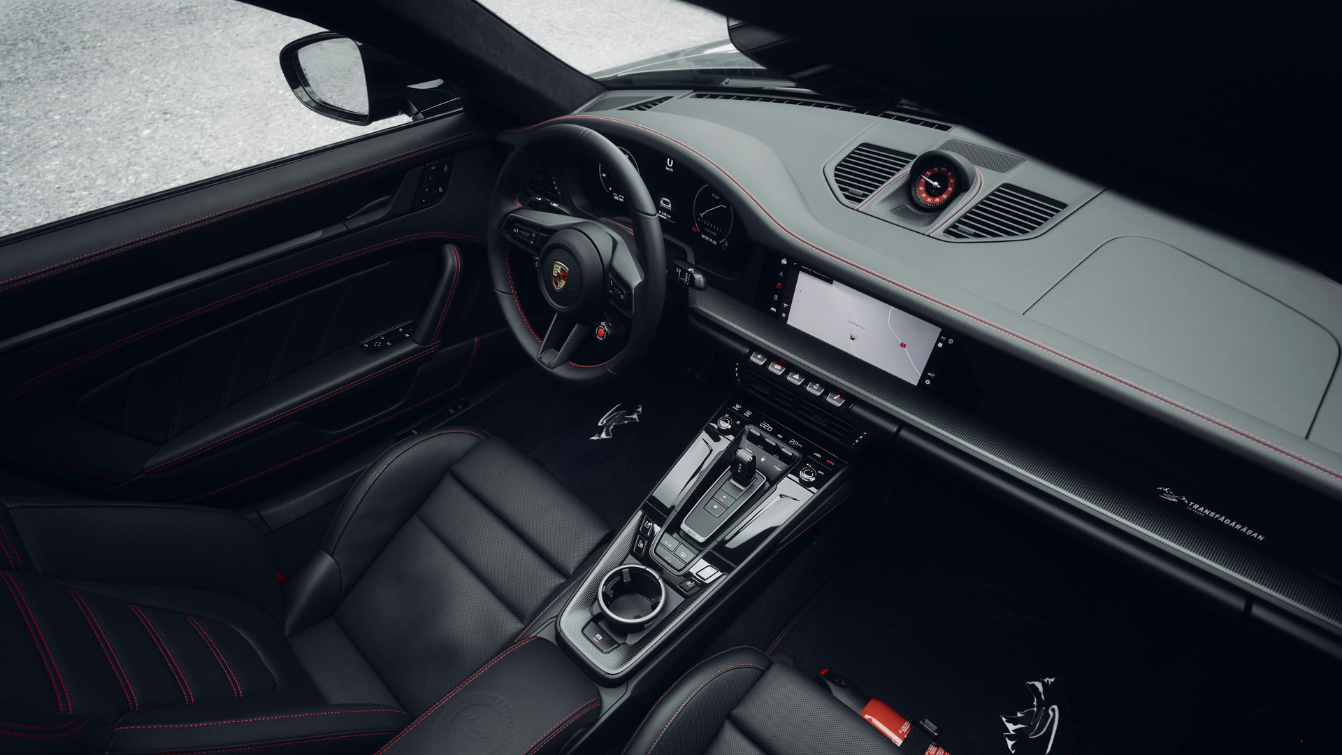 2025 Porsche 911 Carrera 4 GTS "Tribute to Transfagarasan" | Fanaticar Magazin