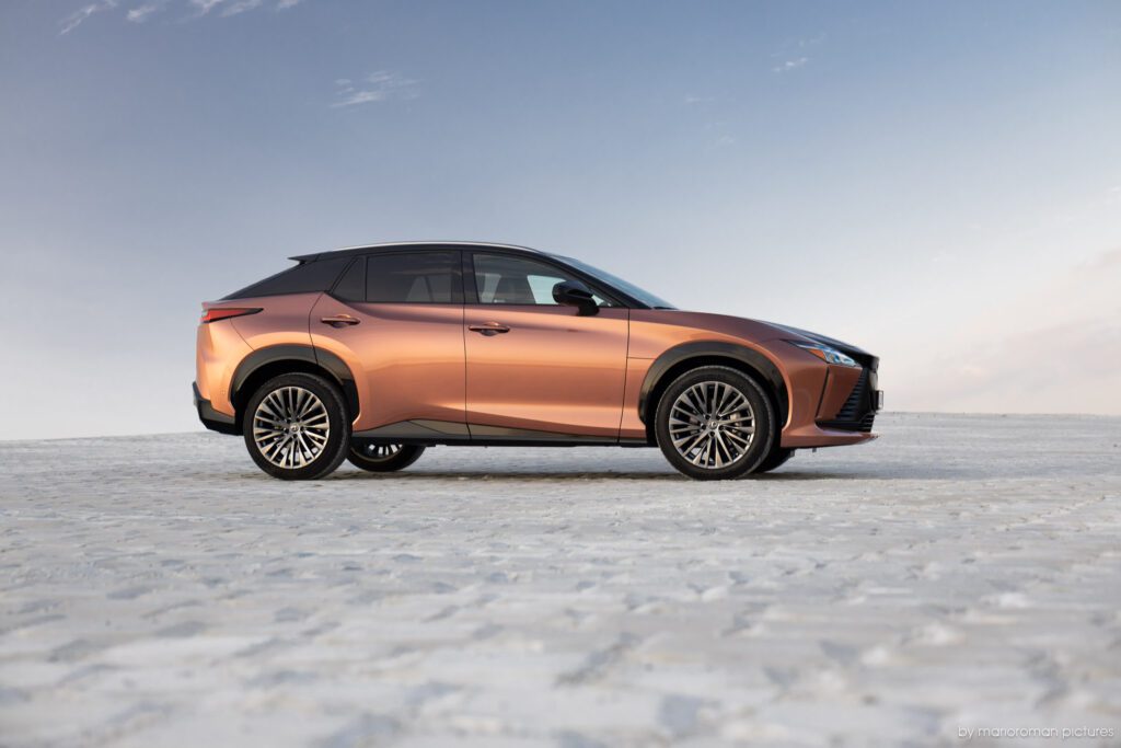 2025 Lexus RZ450e Direct4 | MarioRoman Pictures