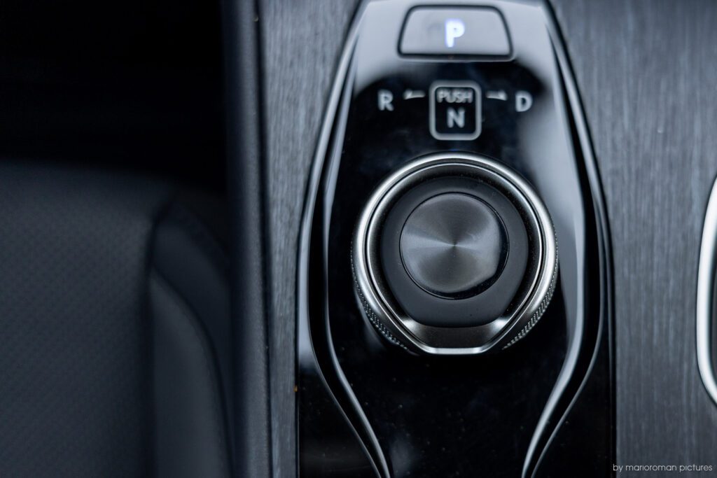 2025 Lexus RZ450e Direct4 | MarioRoman Pictures