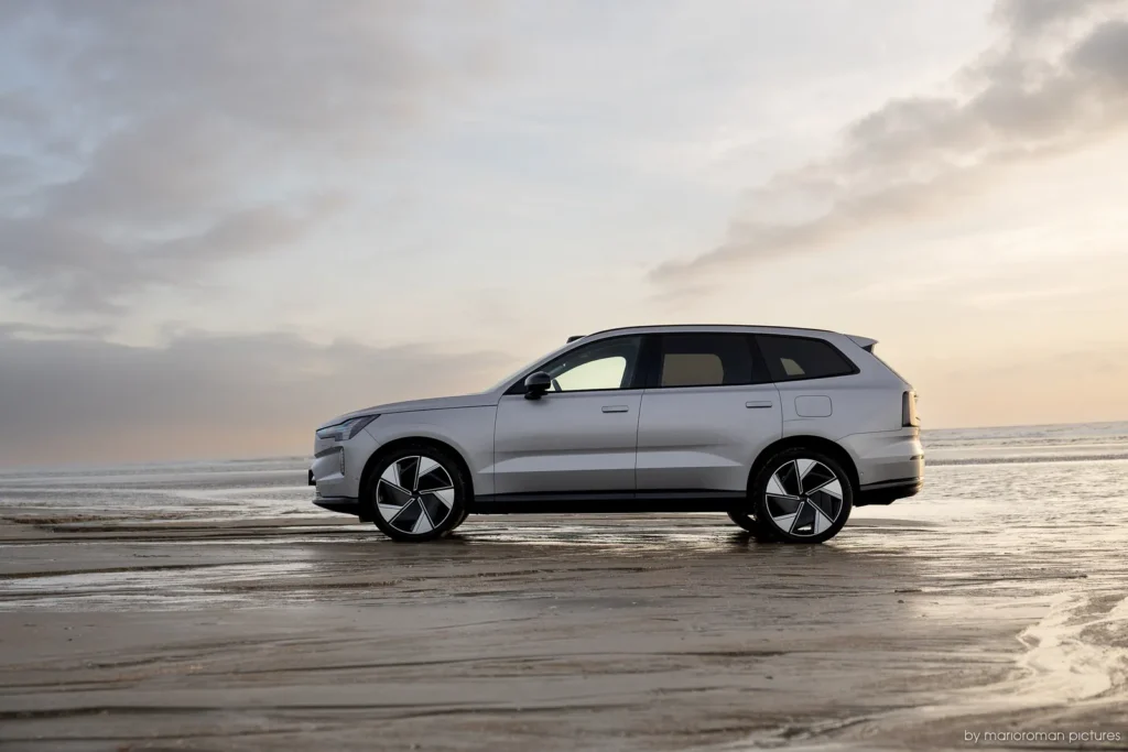 2025 Volvo EX90 // MarioRoman Pictures