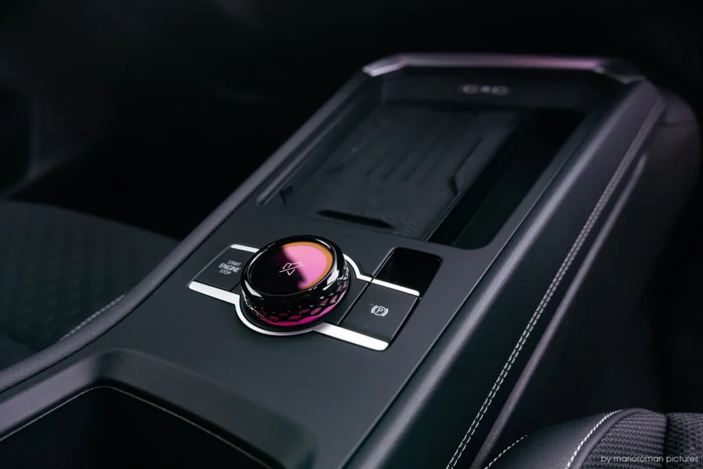 2026 Volkswagen T-Roc Front Side - Frontansicht // Canary Yellow // MarioRoman Pictures