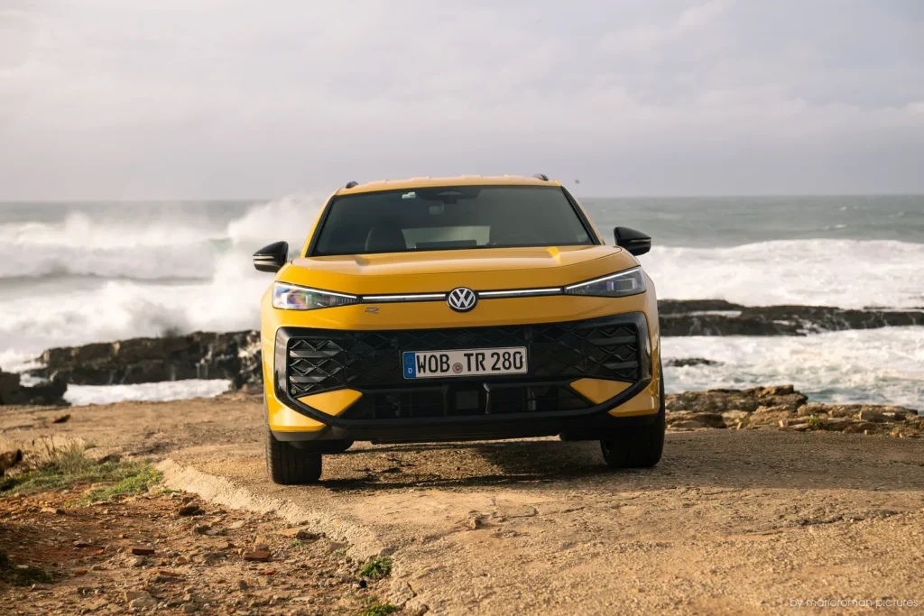 2026 Volkswagen T-Roc Front Side - Frontansicht // Canary Yellow // MarioRoman Pictures