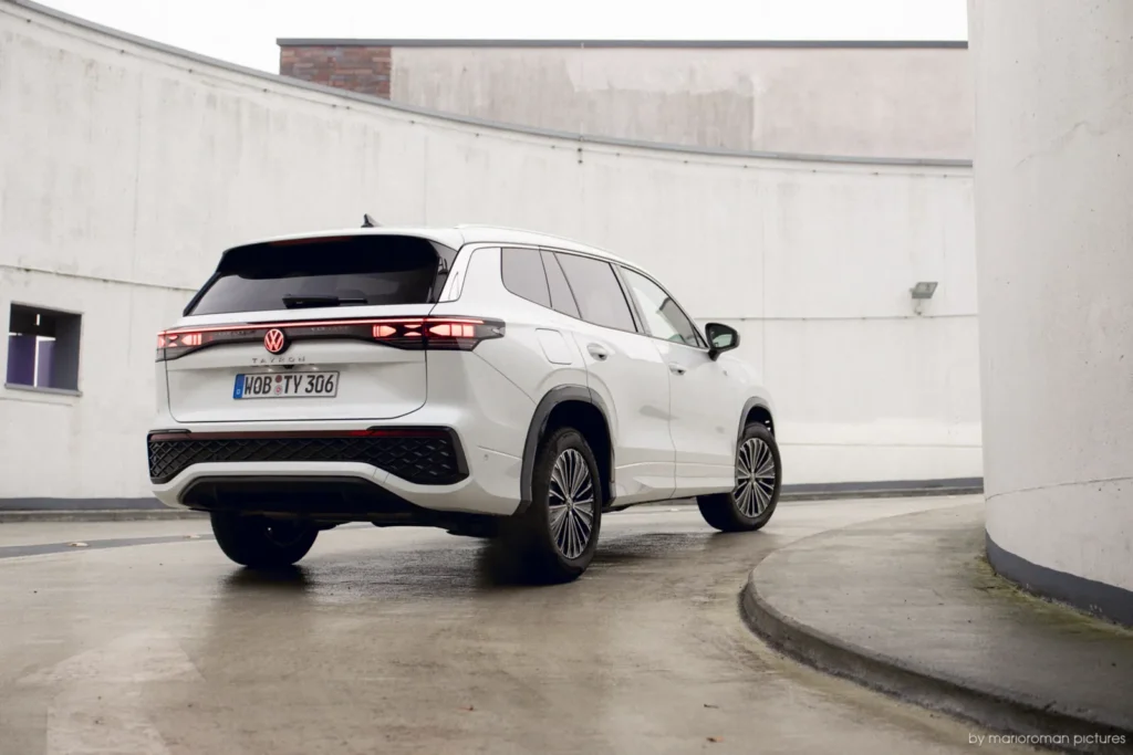 Volkswagen Tayron 2.0 TSI 4MOTION (2025) 