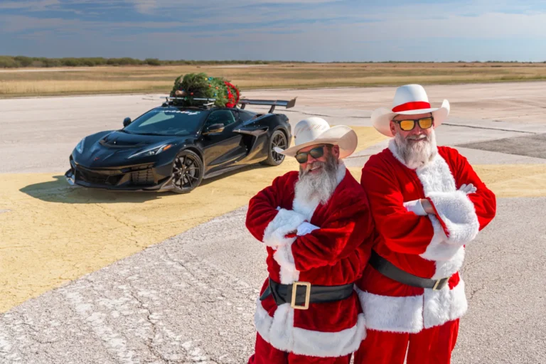 Hennessey Corvette C8 Rekordfahrt Weihnachtsbaum
