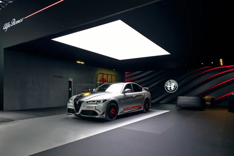 Alfa Romeo Alcantara