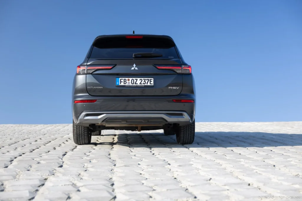 2026 Mitsubishi Outlander PHEV 