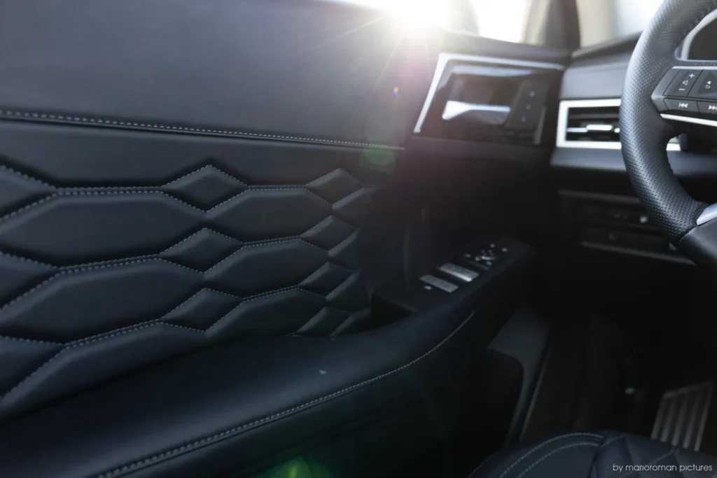 2026 Mitsubishi Outlander PHEV 