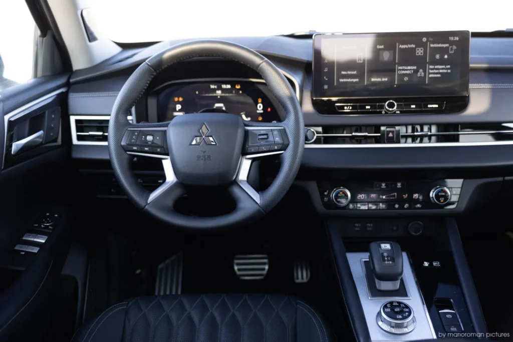 2026 Mitsubishi Outlander PHEV 