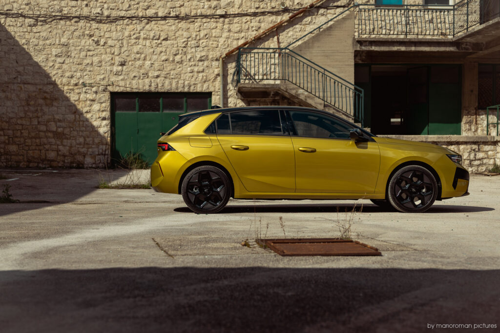 Opel Astra MY26 Facelift | MarioRoman Pictures