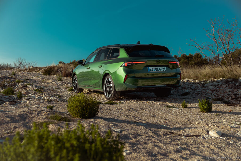 Opel Astra MY26 Facelift | MarioRoman Pictures