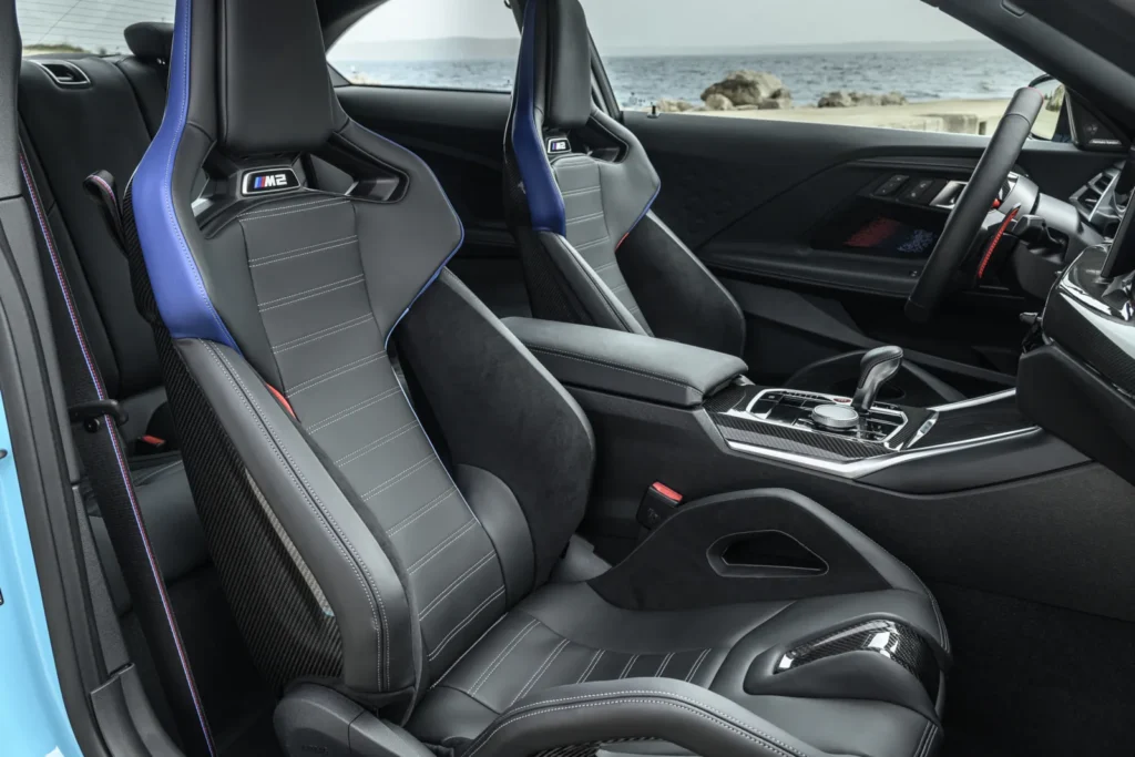 BMW M2 xDrive 