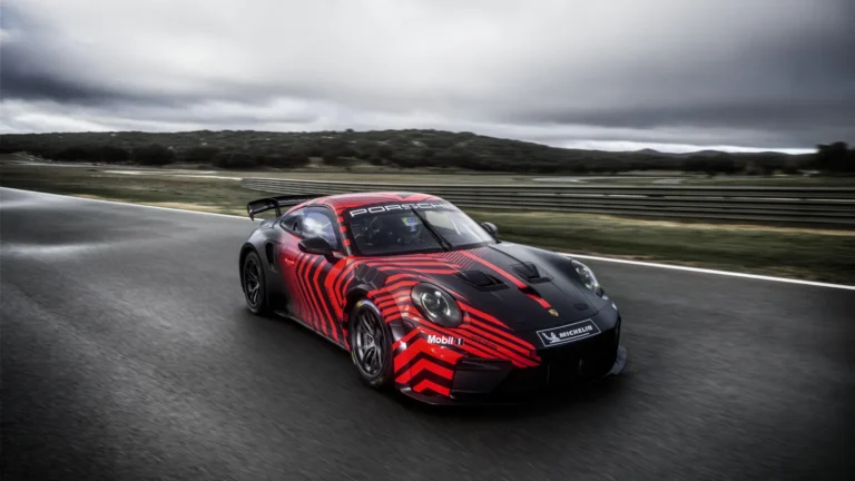 Porsche 911 GT4 R