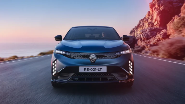 Renault Megane e-tech elektrisch my27 | Fanaticar Magazin