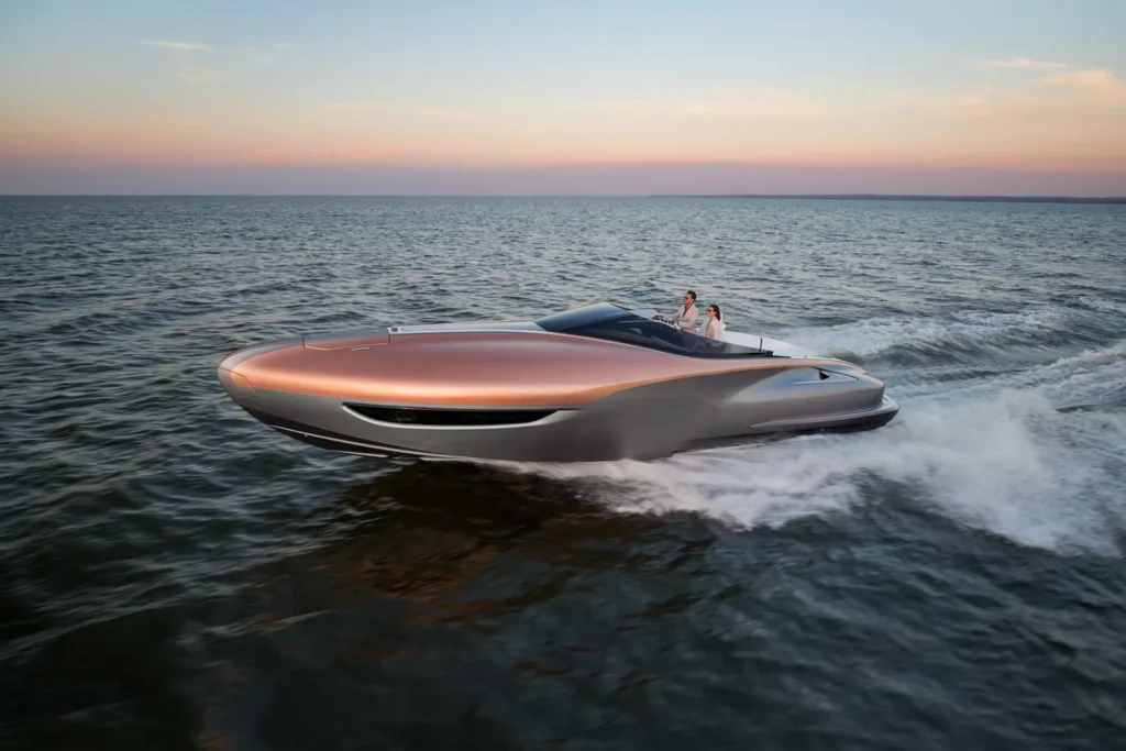 Lexus Yacht LY 680